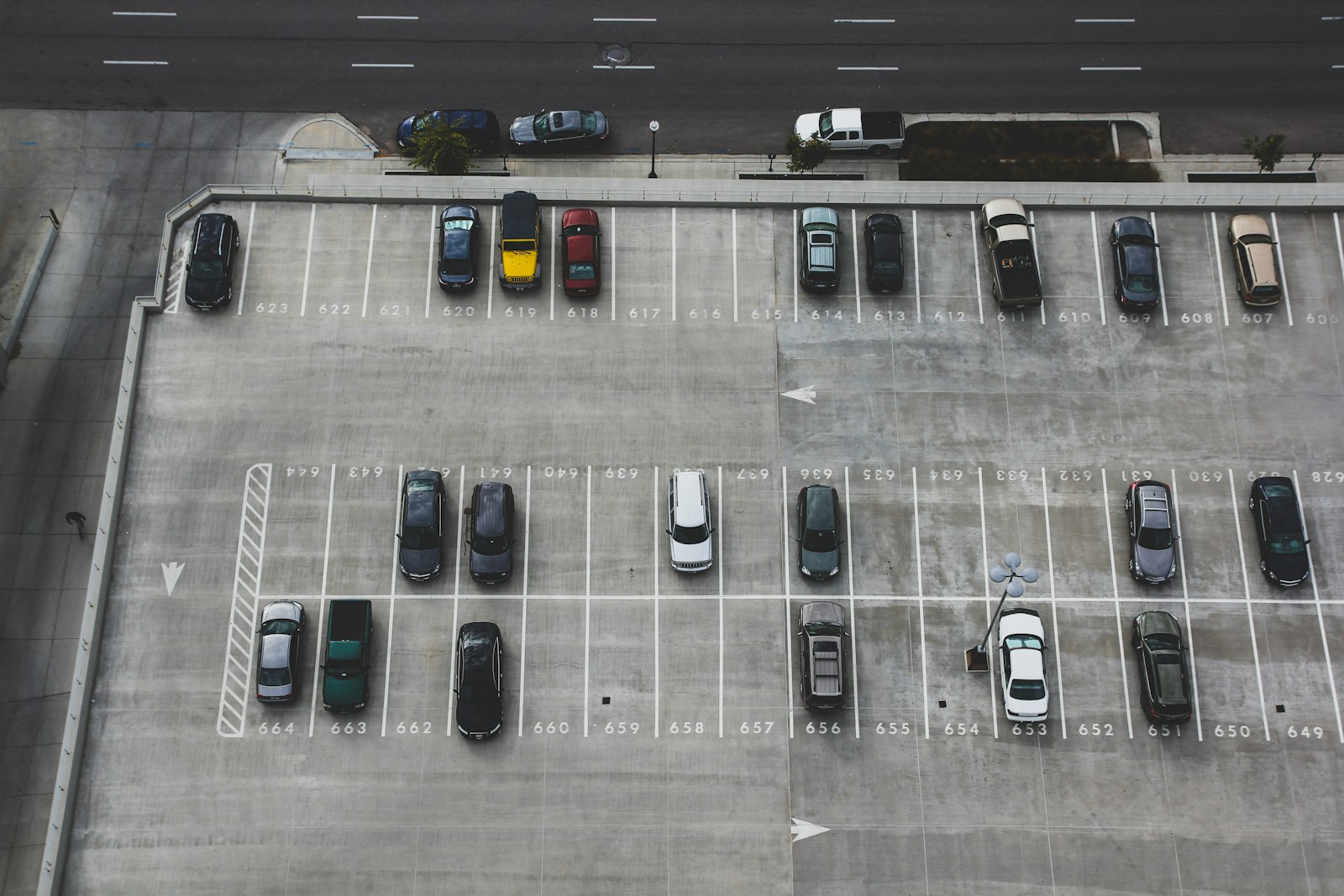 Parking i korišćenje dvorišta — pravila i raspodjela
